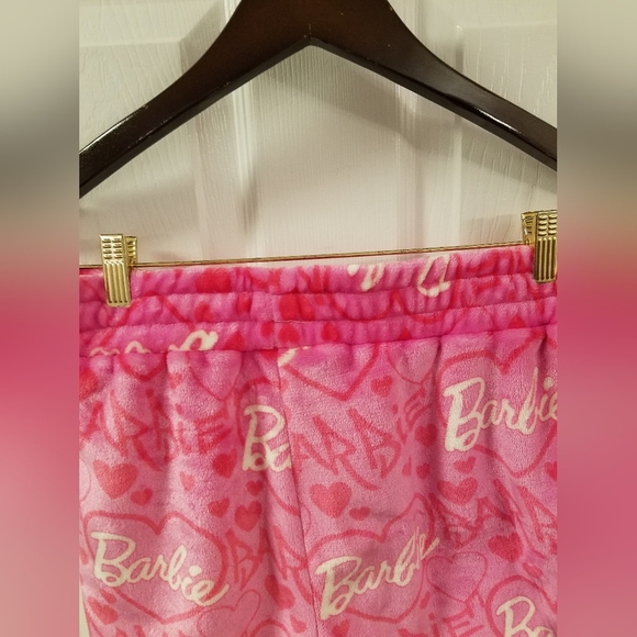 NWT Barbie Pink Graphic Shorts Soft Fleece Size Large - Picture 7 of 14